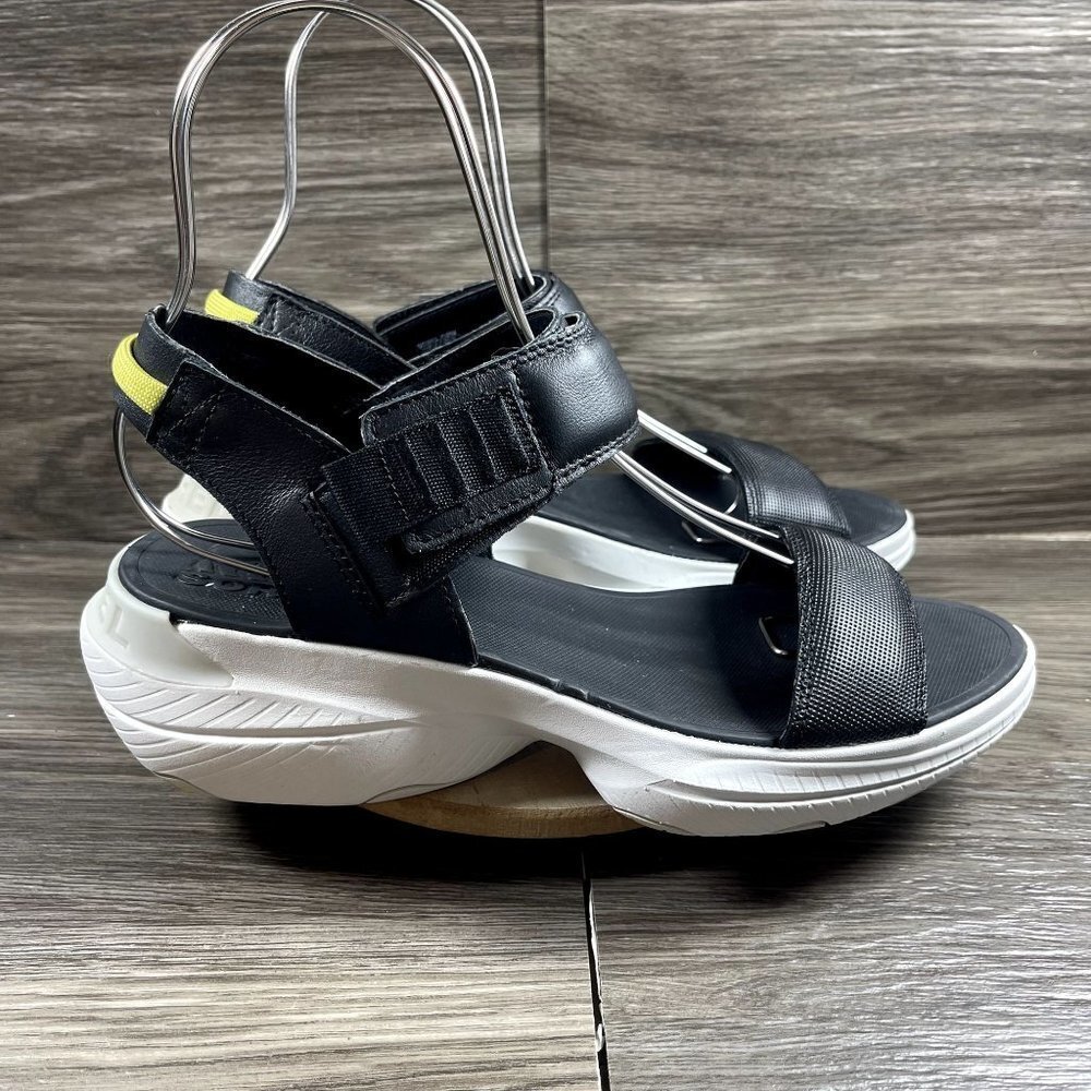 Sorel Women's Black and Yellow Sandals